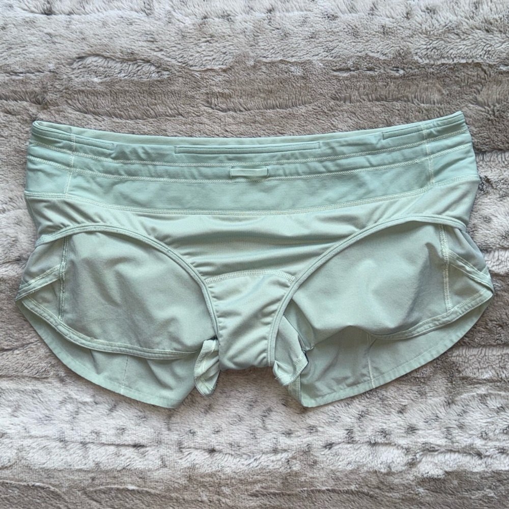 Lululemon Speed Up Short *2.5" in Mystic Mint Size 10 - Picture 8 of 16